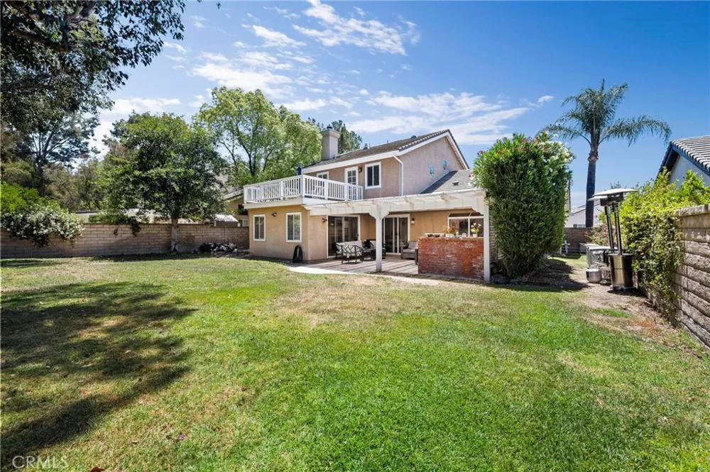 27184 Highlands Lane Valencia, CA 91354