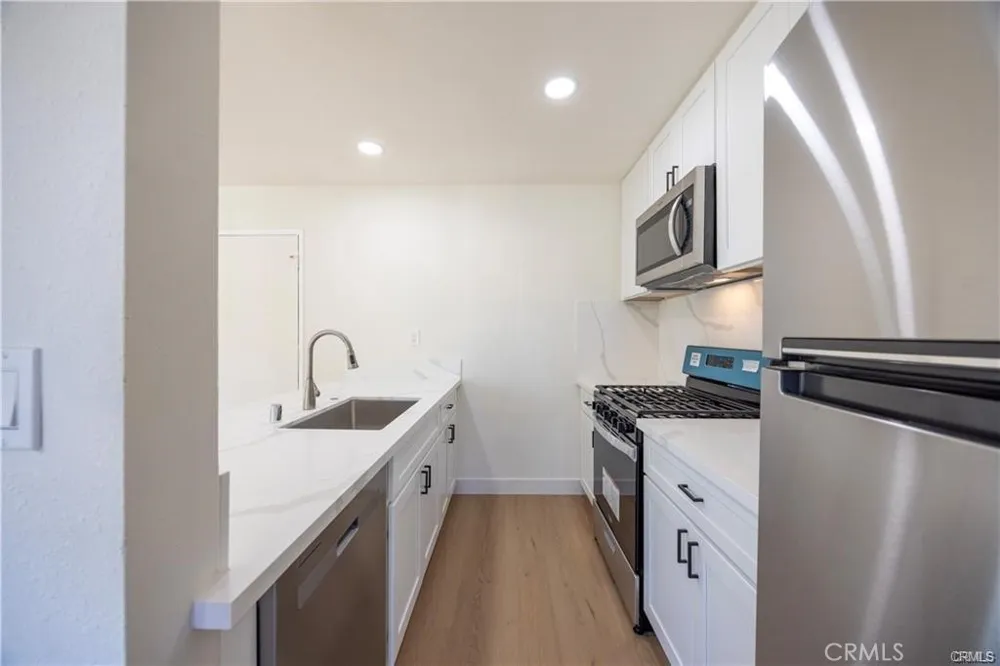 115 Walnuthaven Drive #3 West Covina, CA 91790