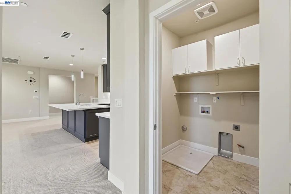 617 Sandalwood Dr #4 Livermore, CA 94551