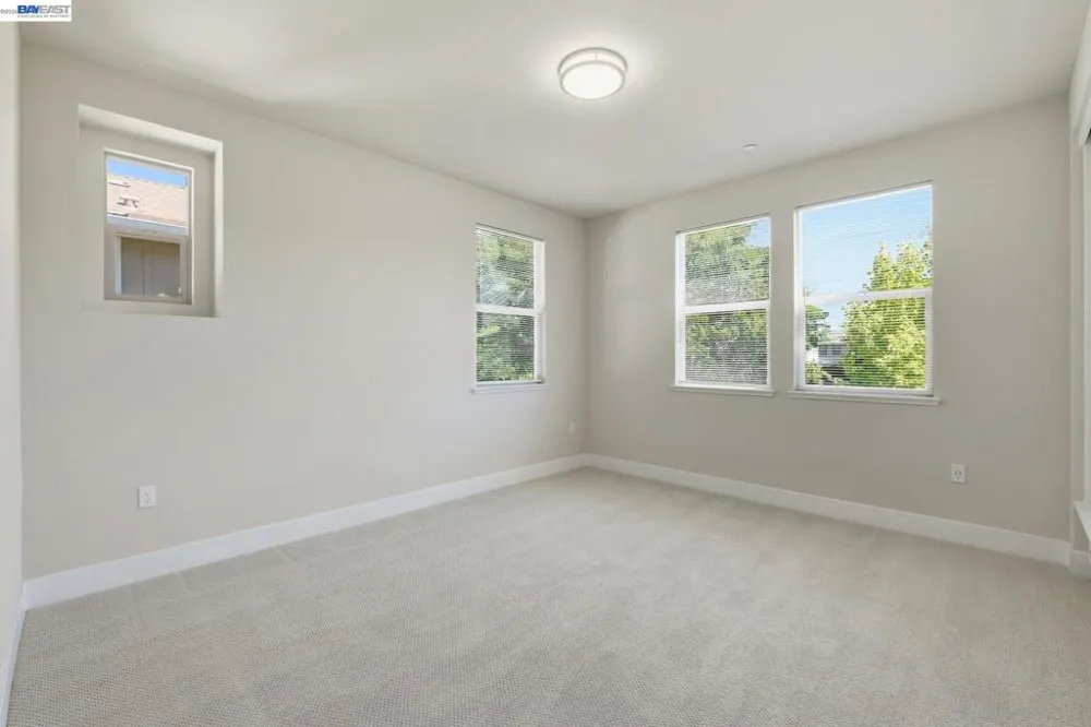 617 Sandalwood Dr #4 Livermore, CA 94551