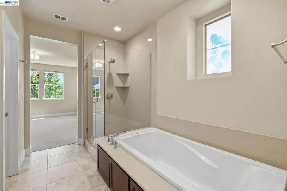 617 Sandalwood Dr #4 Livermore, CA 94551