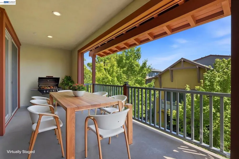 617 Sandalwood Dr #4 Livermore, CA 94551