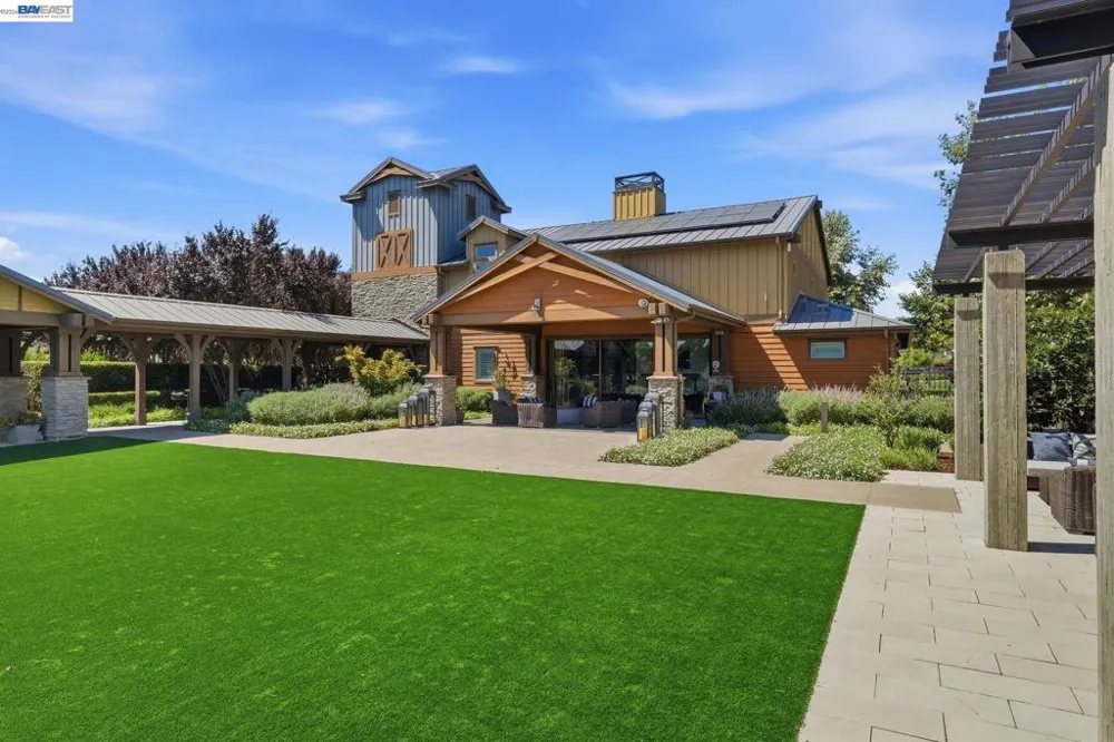 617 Sandalwood Dr #4 Livermore, CA 94551