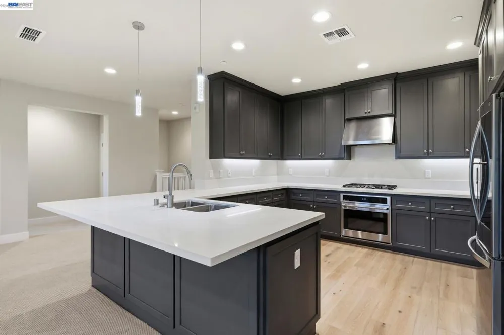 617 Sandalwood Dr #4 Livermore, CA 94551