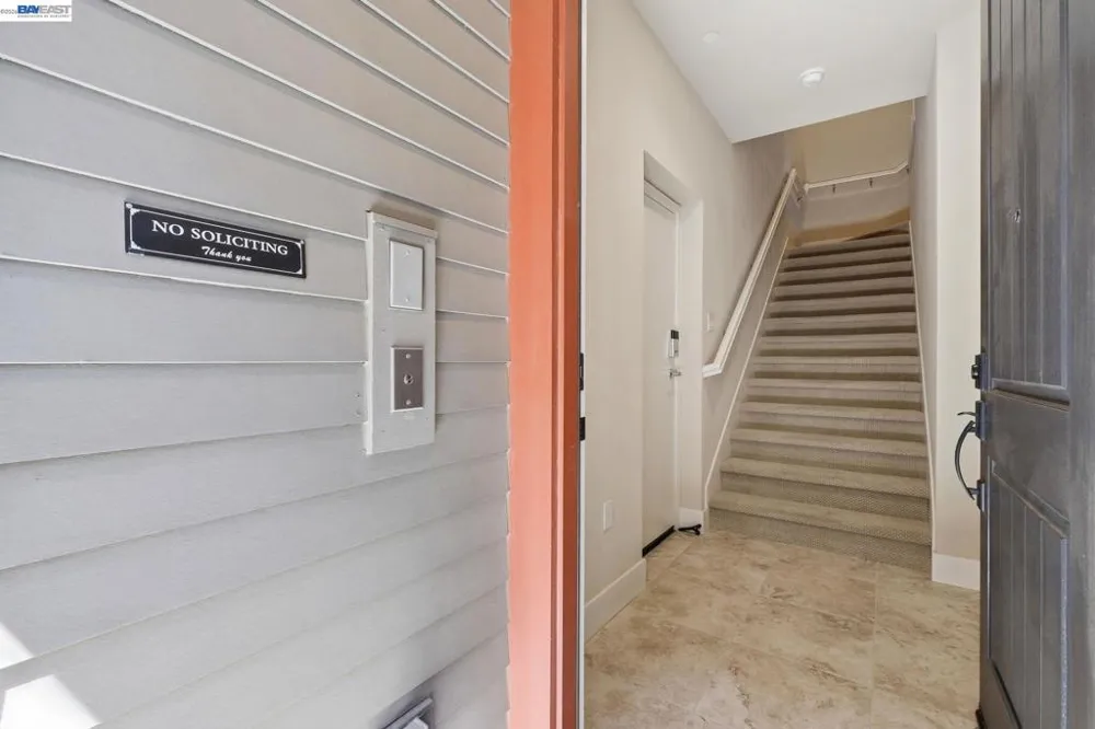617 Sandalwood Dr #4 Livermore, CA 94551