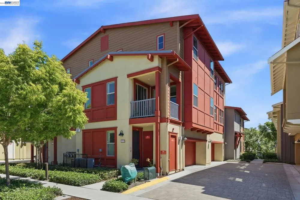 617 Sandalwood Dr #4 Livermore, CA 94551