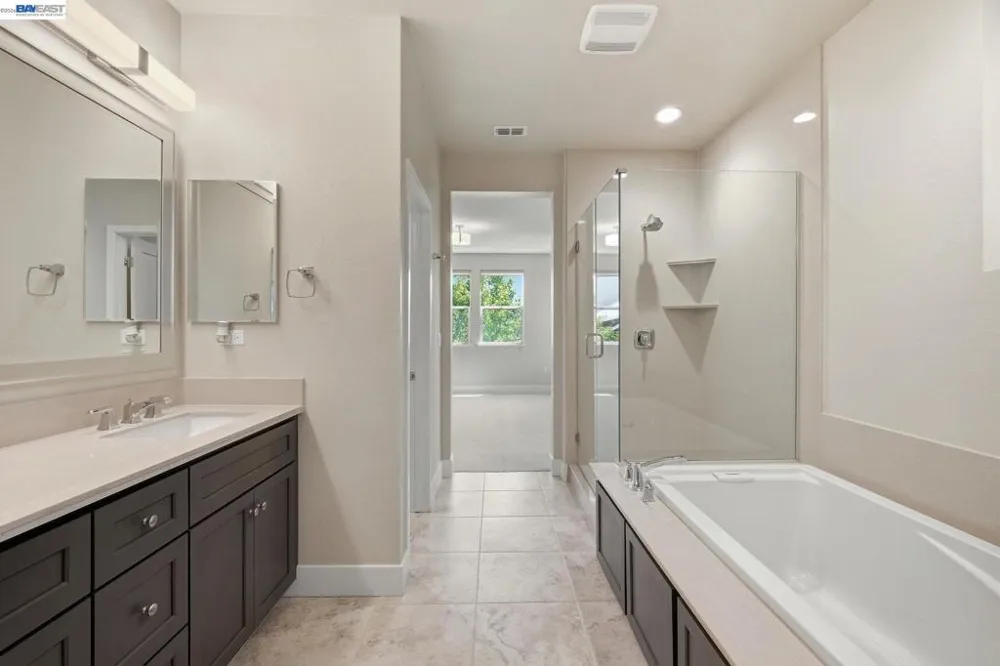 617 Sandalwood Dr #4 Livermore, CA 94551