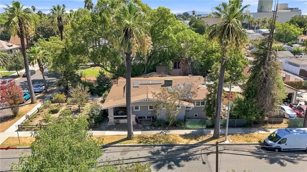 425 W E STREET Ontario, CA 91762
