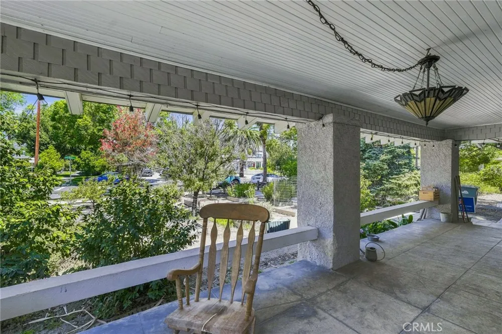 425 W E STREET Ontario, CA 91762
