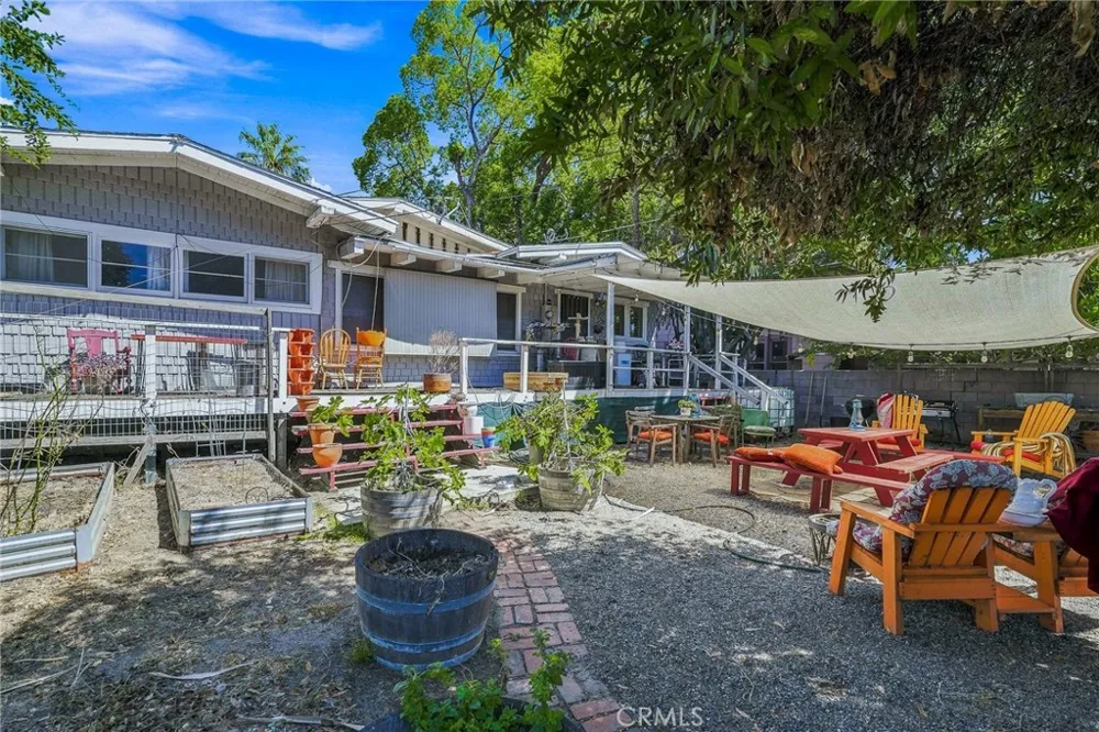 425 W E STREET Ontario, CA 91762