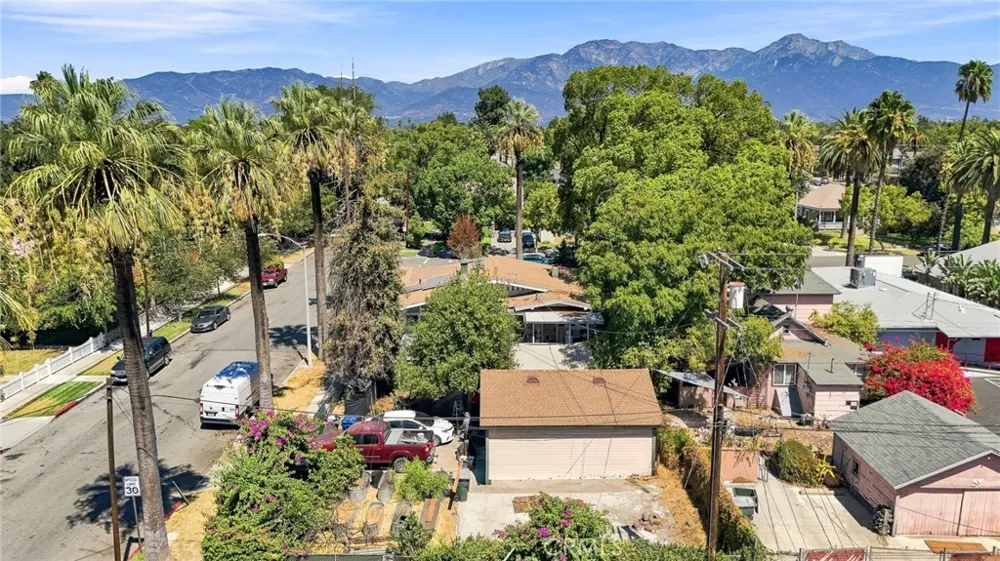 425 W E STREET Ontario, CA 91762