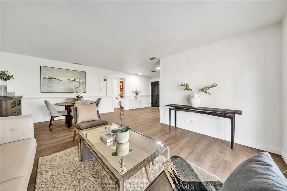 10441 Saint Alban Cypress, CA 90630