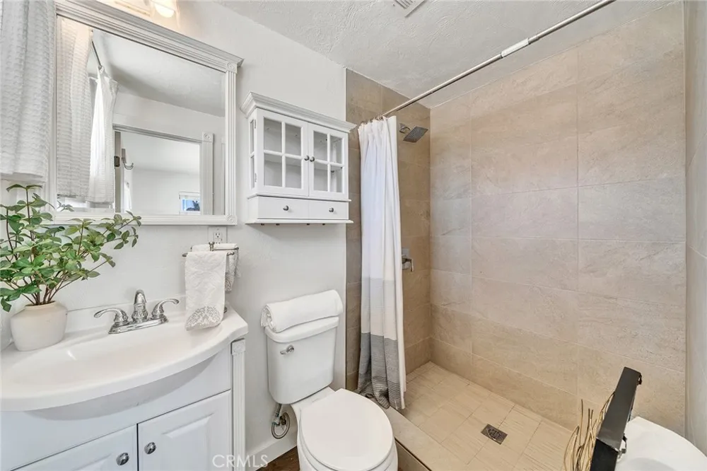 10441 Saint Alban Cypress, CA 90630