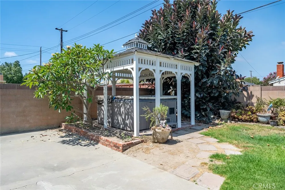 10441 Saint Alban Cypress, CA 90630