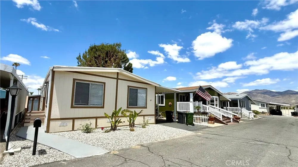 880 Lake Street #69 Hemet, CA 92544