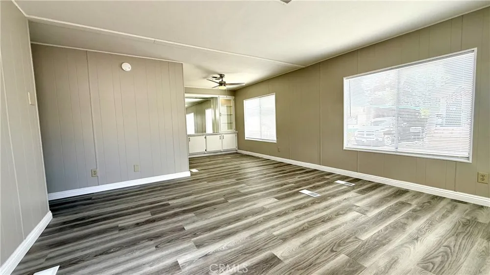 880 Lake Street #69 Hemet, CA 92544