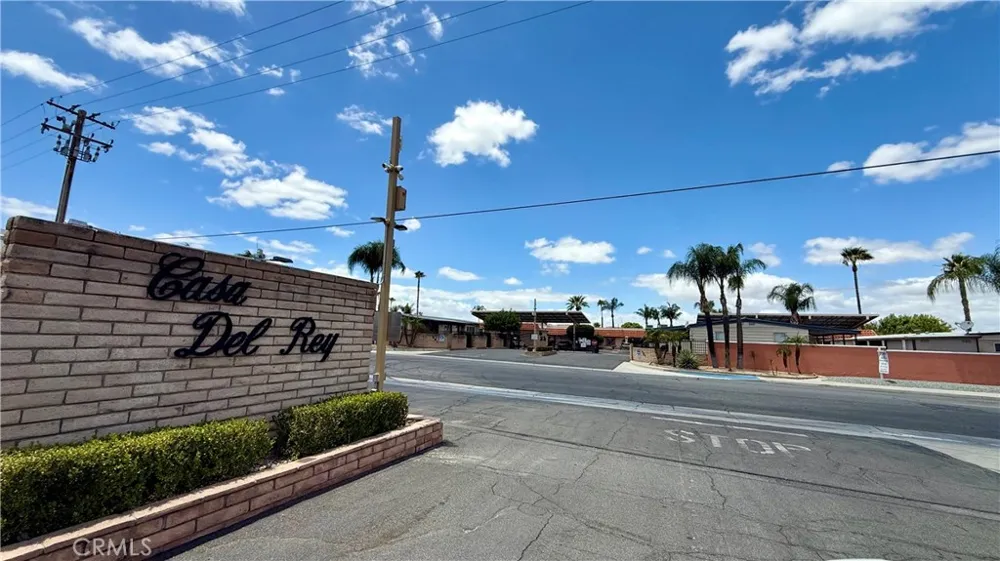 880 Lake Street #69 Hemet, CA 92544