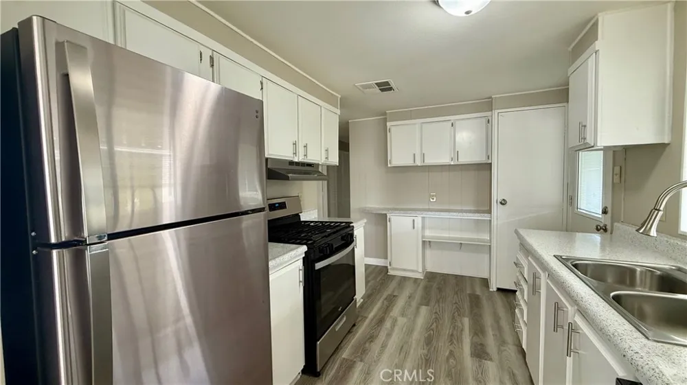 880 Lake Street #69 Hemet, CA 92544