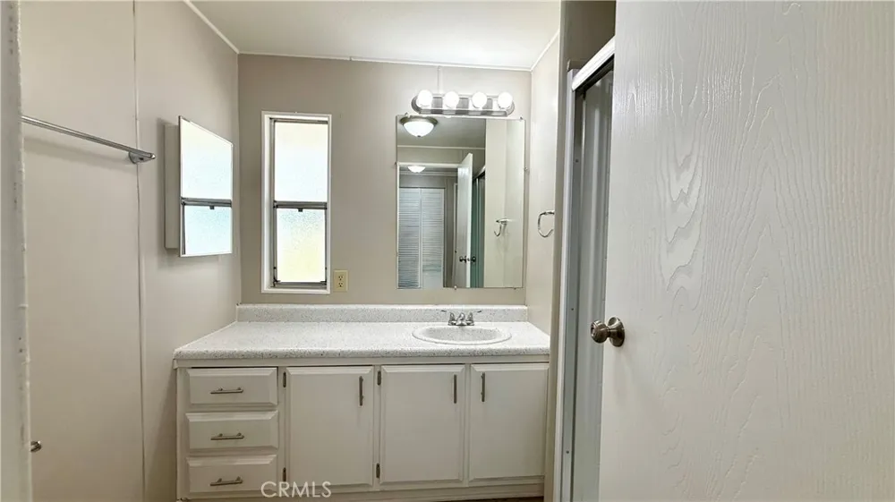880 Lake Street #69 Hemet, CA 92544