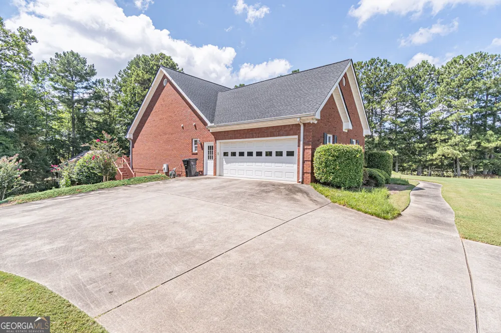 3562 Thompson Mill RD Buford, GA 30519