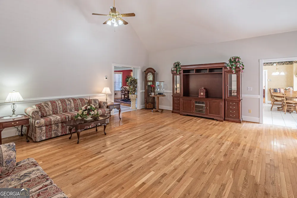 3562 Thompson Mill RD Buford, GA 30519