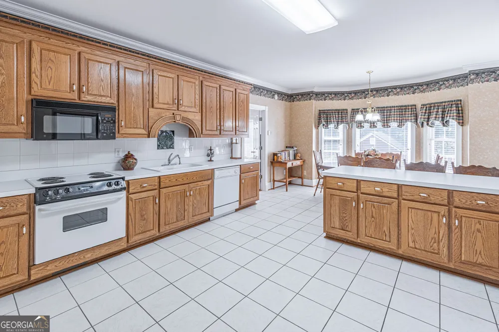 3562 Thompson Mill RD Buford, GA 30519