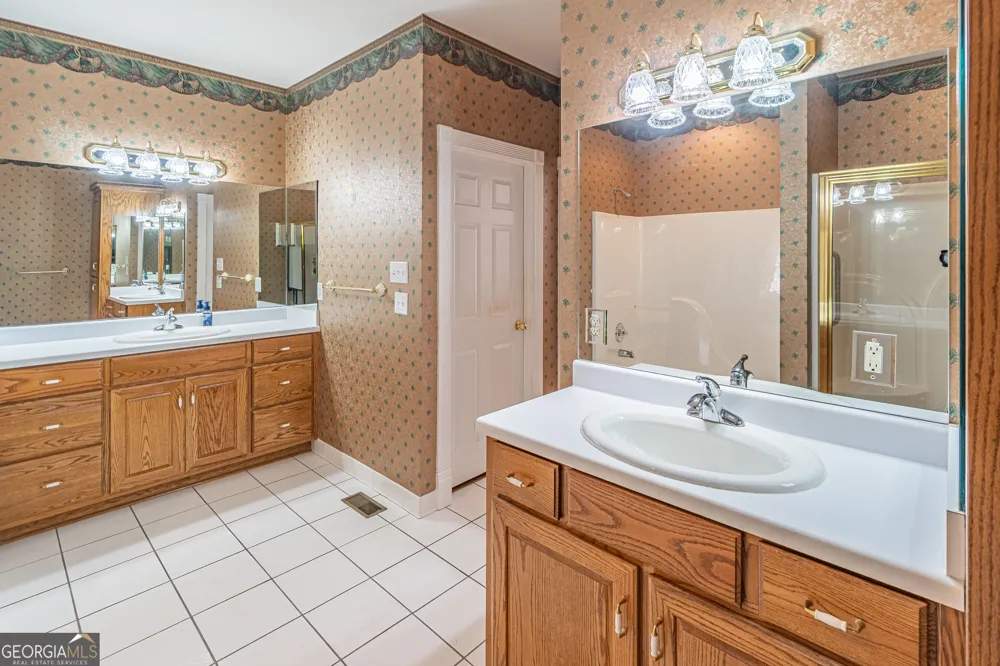 3562 Thompson Mill RD Buford, GA 30519