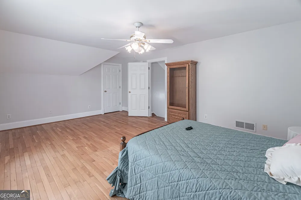 3562 Thompson Mill RD Buford, GA 30519