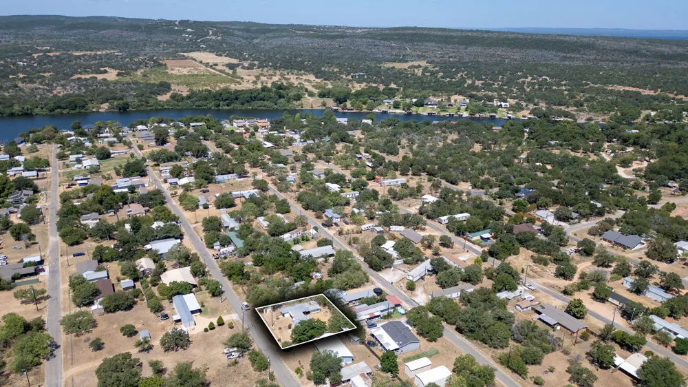 916 Apache Drive Burnet, TX 78611
