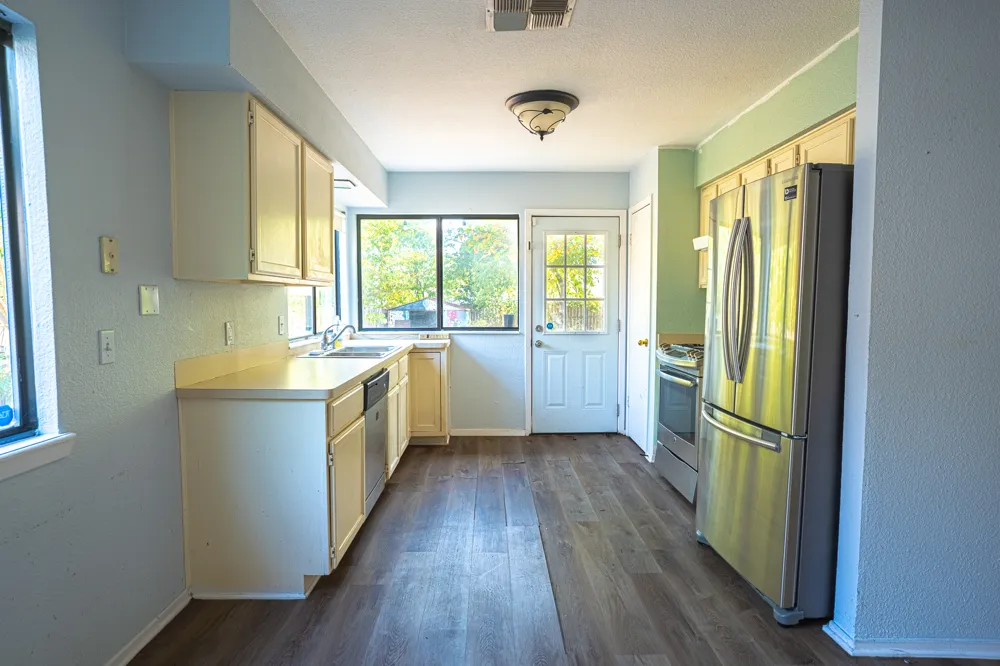 1404 Manford Hill Drive Austin, TX 78753