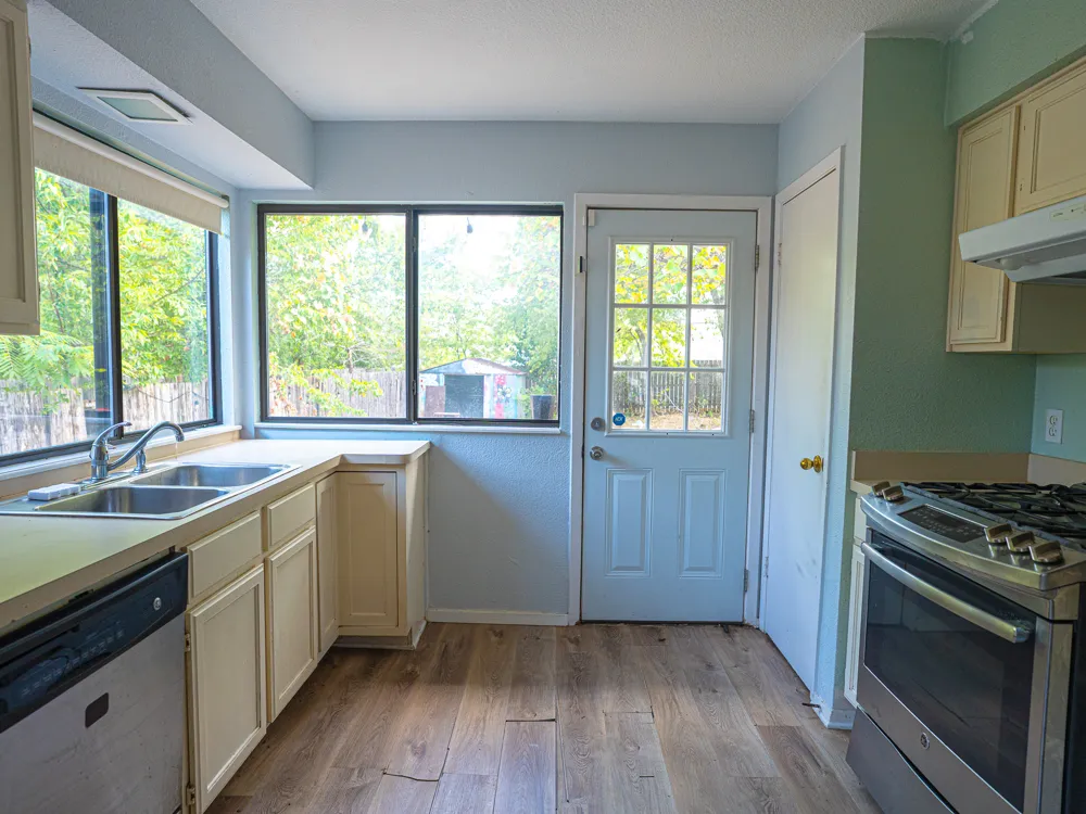 1404 Manford Hill Drive Austin, TX 78753