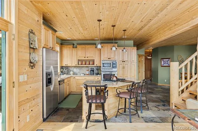 559 Bellows Road Hartsel, CO 80449