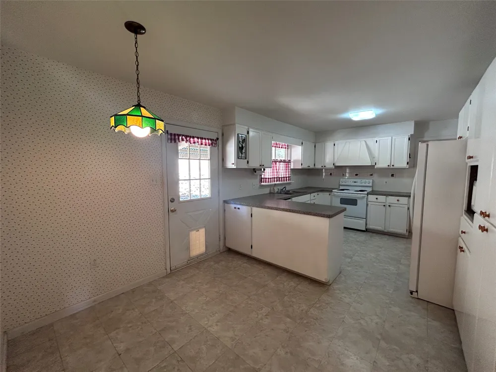 7600 Lipan Highway Lipan, TX 76462