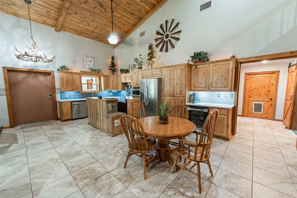 3383 NW CR 1030 Mount Vernon, TX 75457
