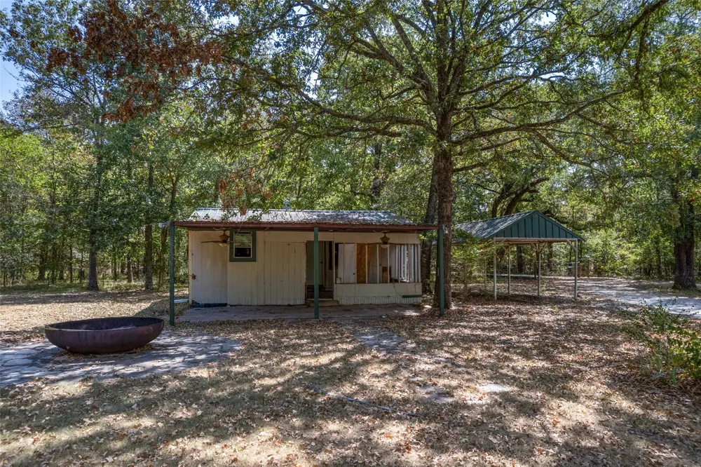 3383 NW CR 1030 Mount Vernon, TX 75457
