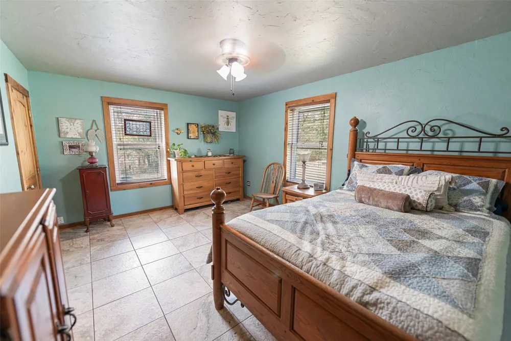 3383 NW CR 1030 Mount Vernon, TX 75457