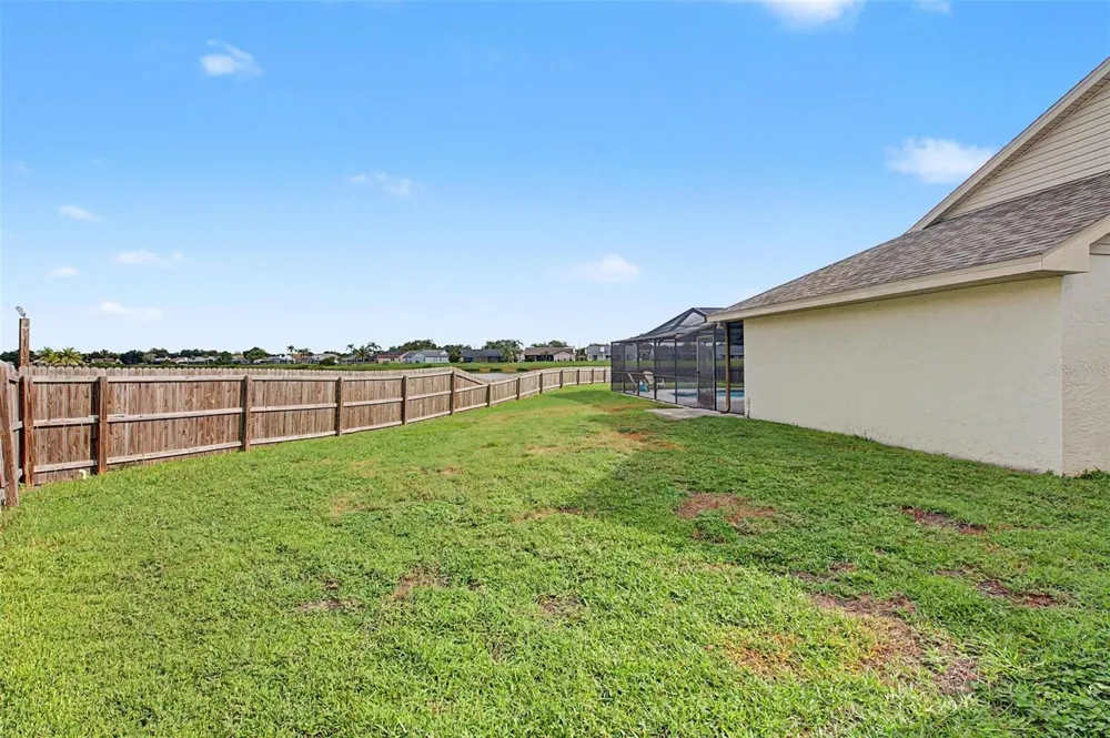 1917 REDBRIDGE DRIVE Brandon, FL 33511