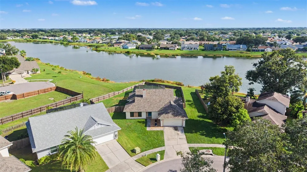 1917 REDBRIDGE DRIVE Brandon, FL 33511
