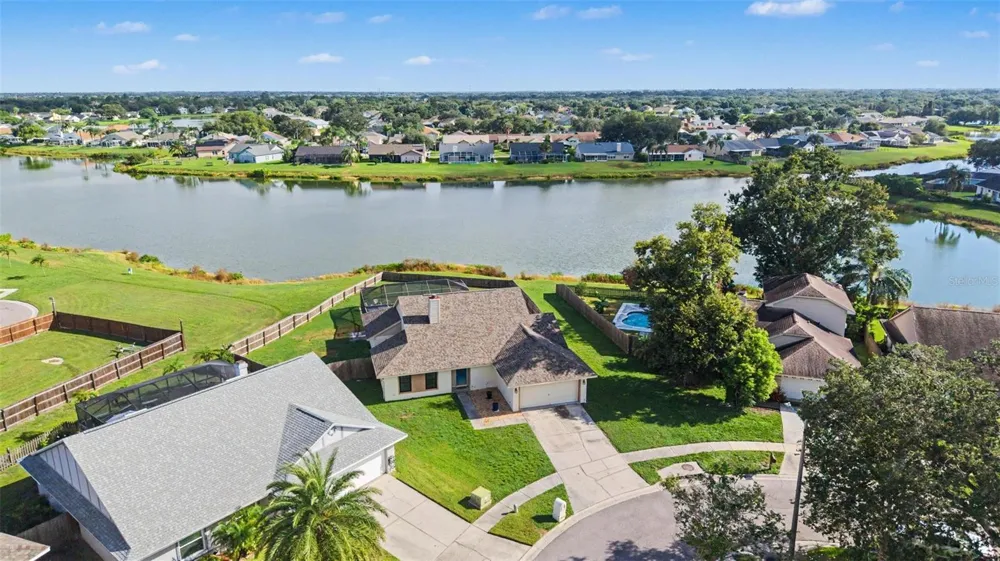 1917 REDBRIDGE DRIVE Brandon, FL 33511