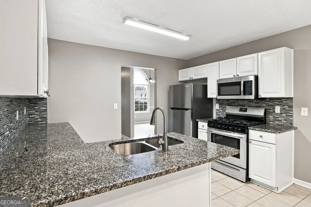 6258 Lakeview CT Rex, GA 30273