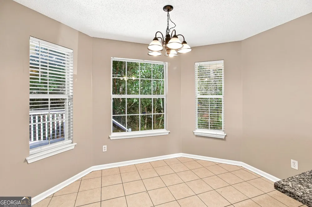 6258 Lakeview CT Rex, GA 30273