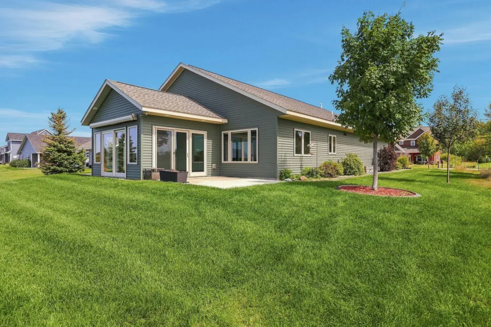 3049 Nottingham Road S Saint Cloud, MN 56301