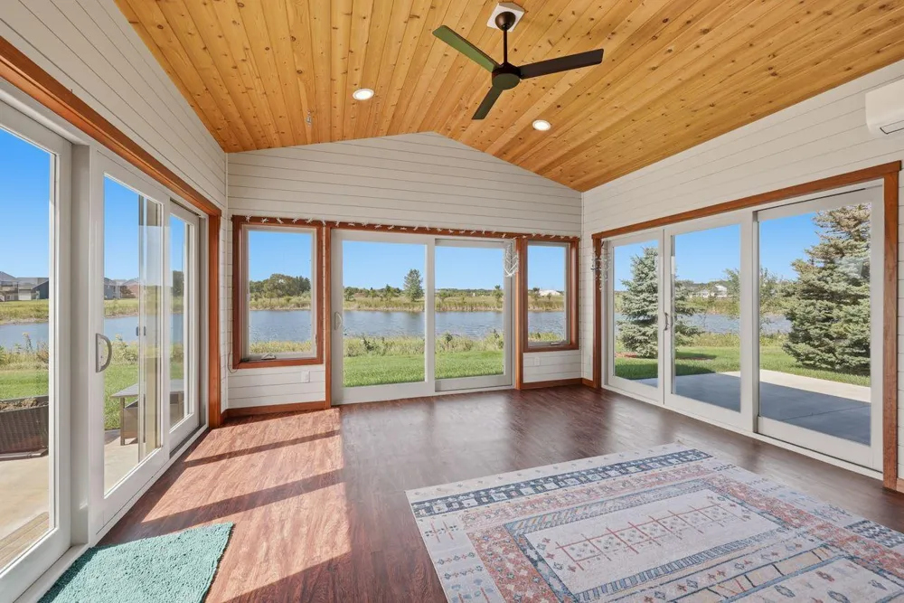 3049 Nottingham Road S Saint Cloud, MN 56301
