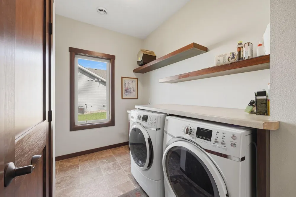 3049 Nottingham Road S Saint Cloud, MN 56301