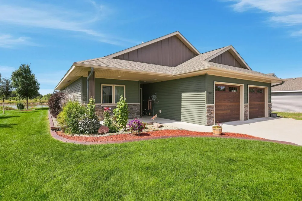 3049 Nottingham Road S Saint Cloud, MN 56301