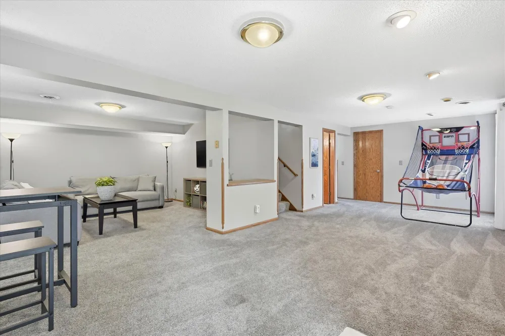 15410 Danville Avenue W Rosemount, MN 55068