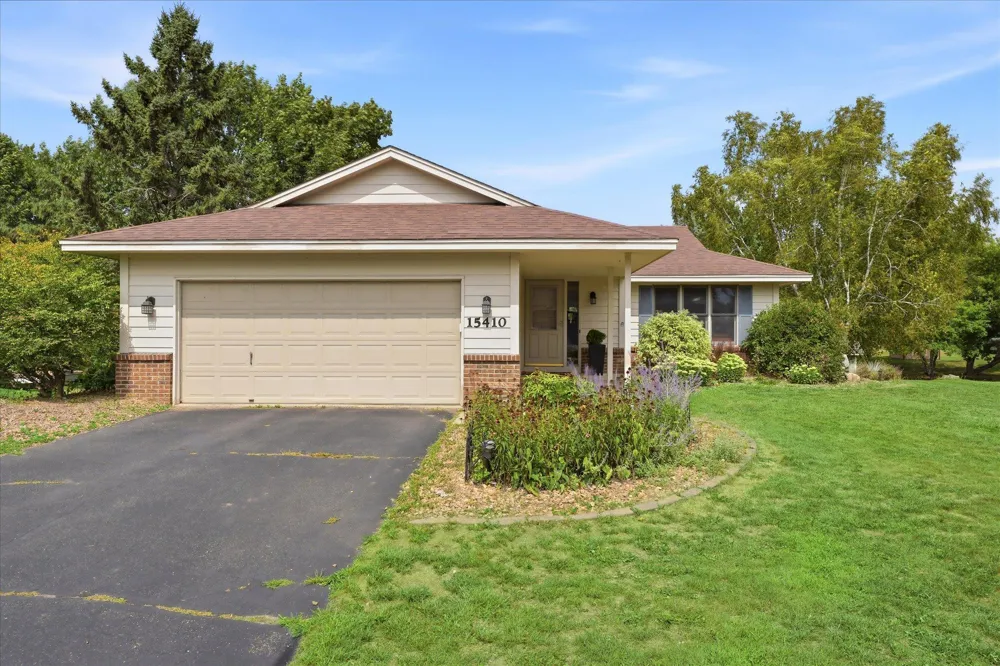 15410 Danville Avenue W Rosemount, MN 55068