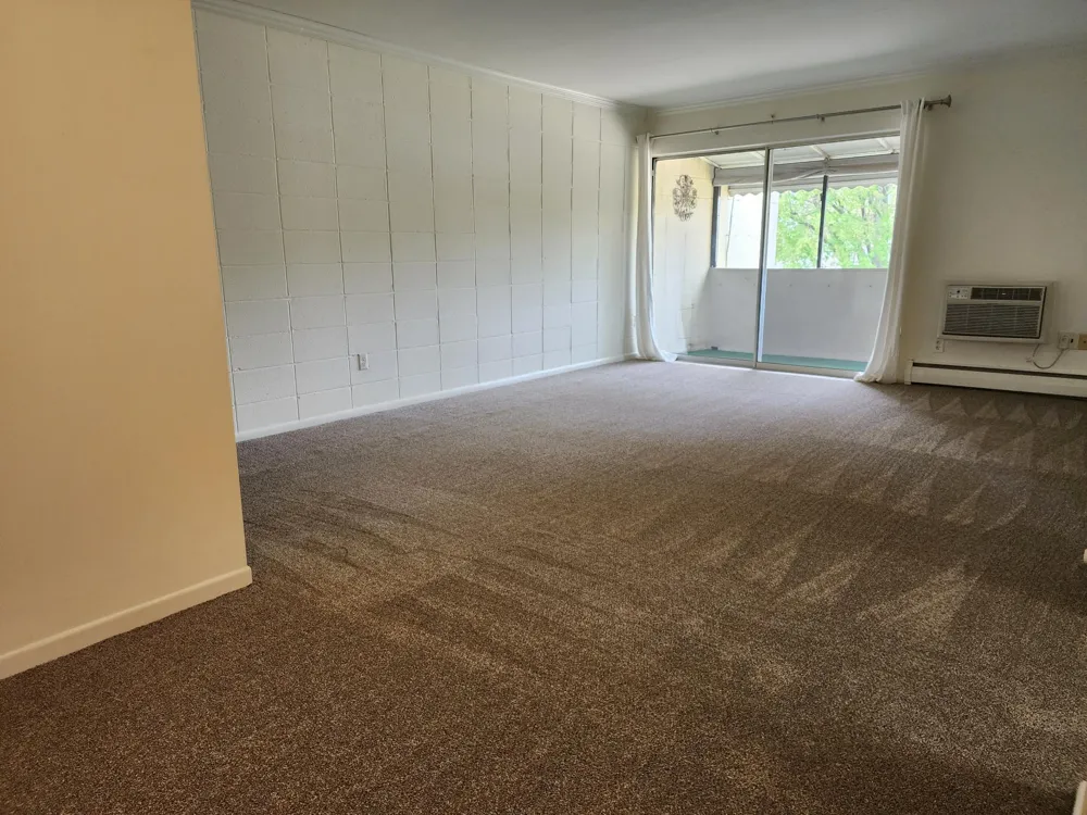 7000 Sandell Avenue #14 Edina, MN 55435