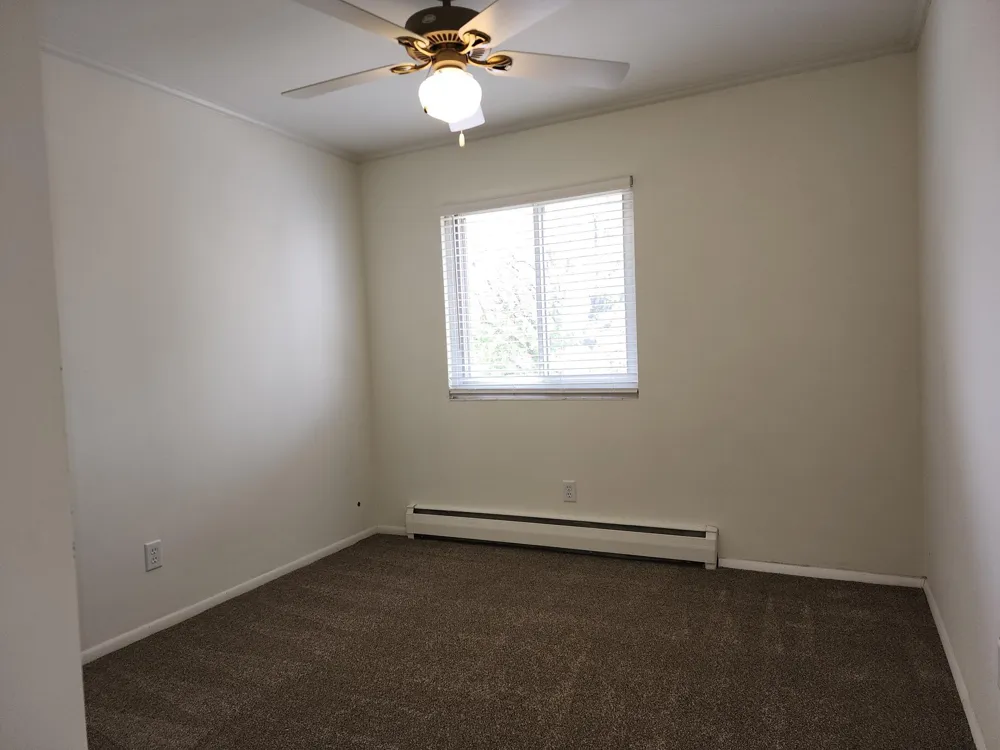 7000 Sandell Avenue #14 Edina, MN 55435