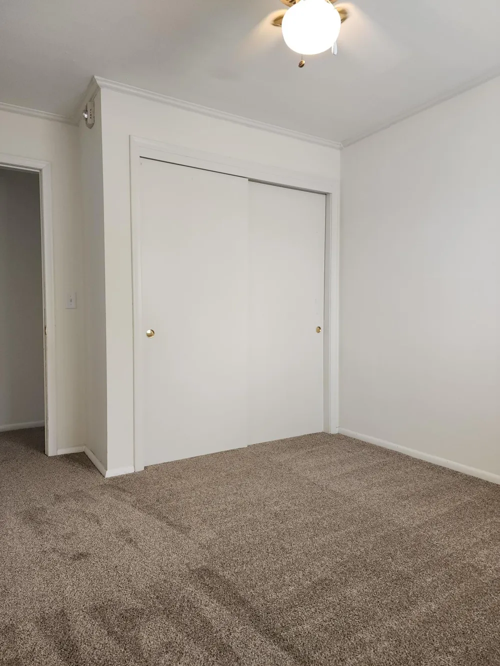 7000 Sandell Avenue #14 Edina, MN 55435